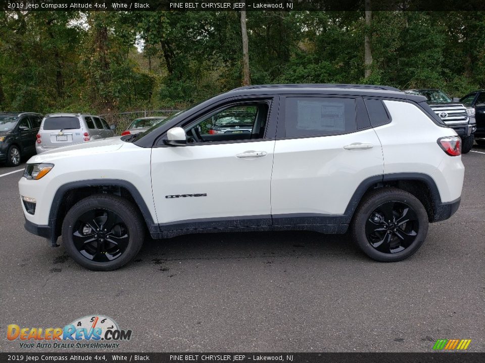2019 Jeep Compass Altitude 4x4 White / Black Photo #3