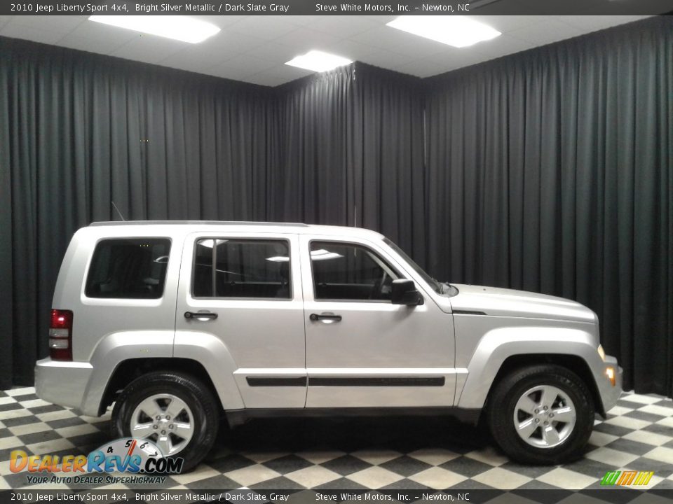 2010 Jeep Liberty Sport 4x4 Bright Silver Metallic / Dark Slate Gray Photo #5