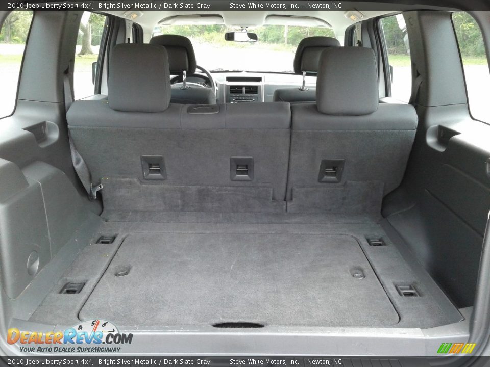2010 Jeep Liberty Sport 4x4 Bright Silver Metallic / Dark Slate Gray Photo #12