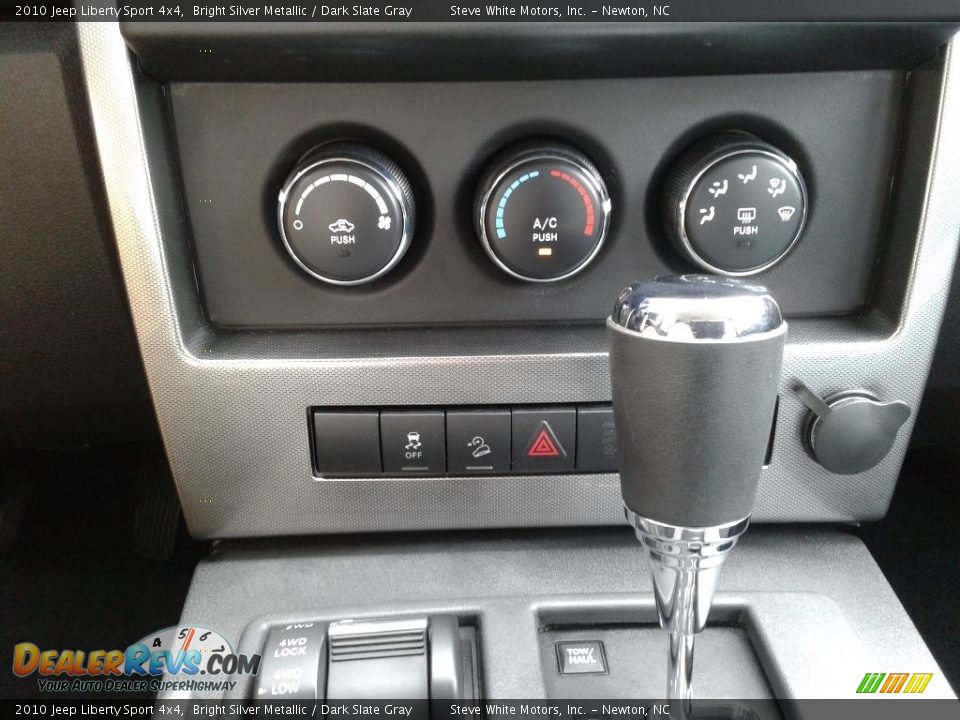 2010 Jeep Liberty Sport 4x4 Bright Silver Metallic / Dark Slate Gray Photo #18
