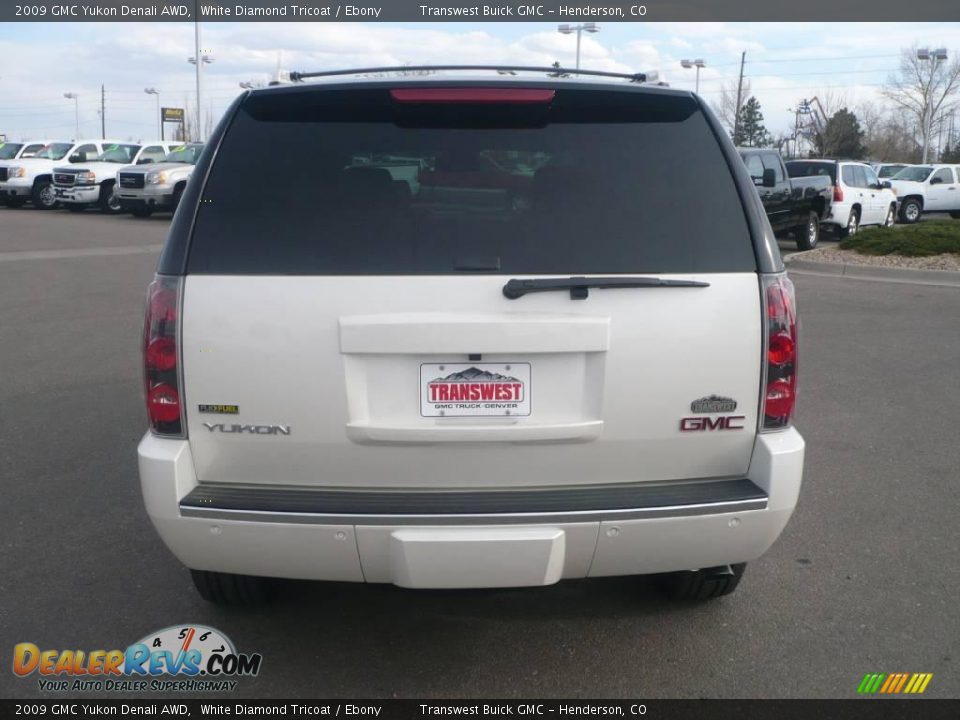 2009 GMC Yukon Denali AWD White Diamond Tricoat / Ebony Photo #5