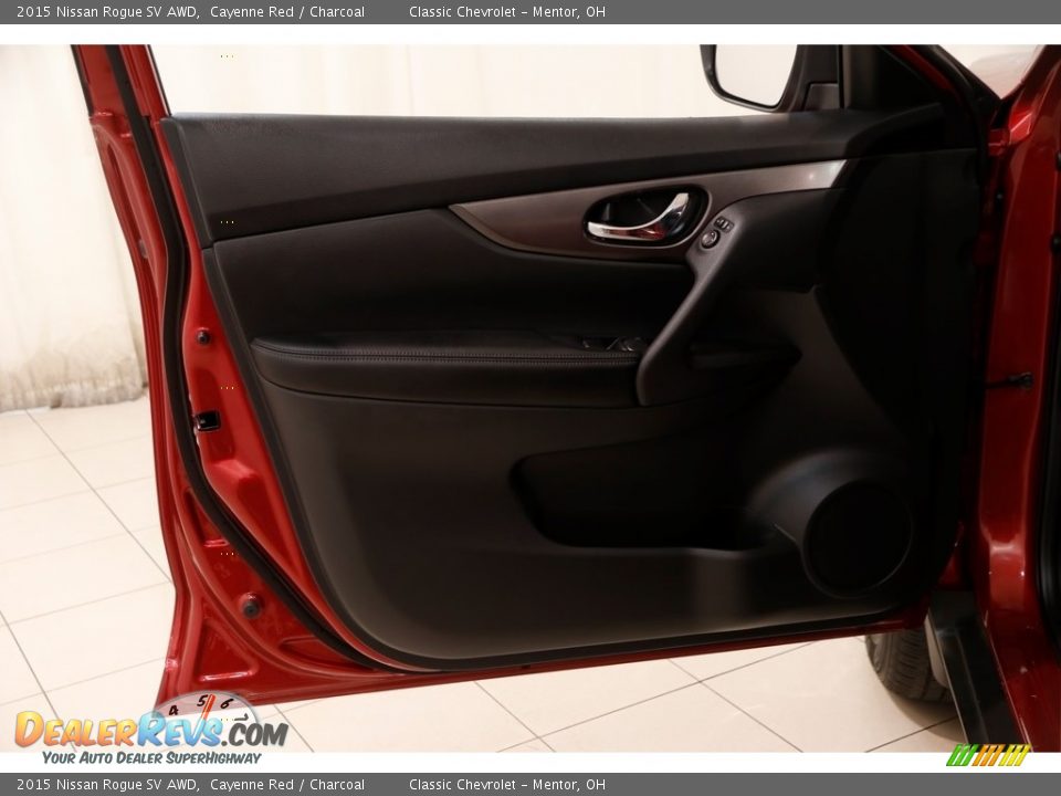 2015 Nissan Rogue SV AWD Cayenne Red / Charcoal Photo #4