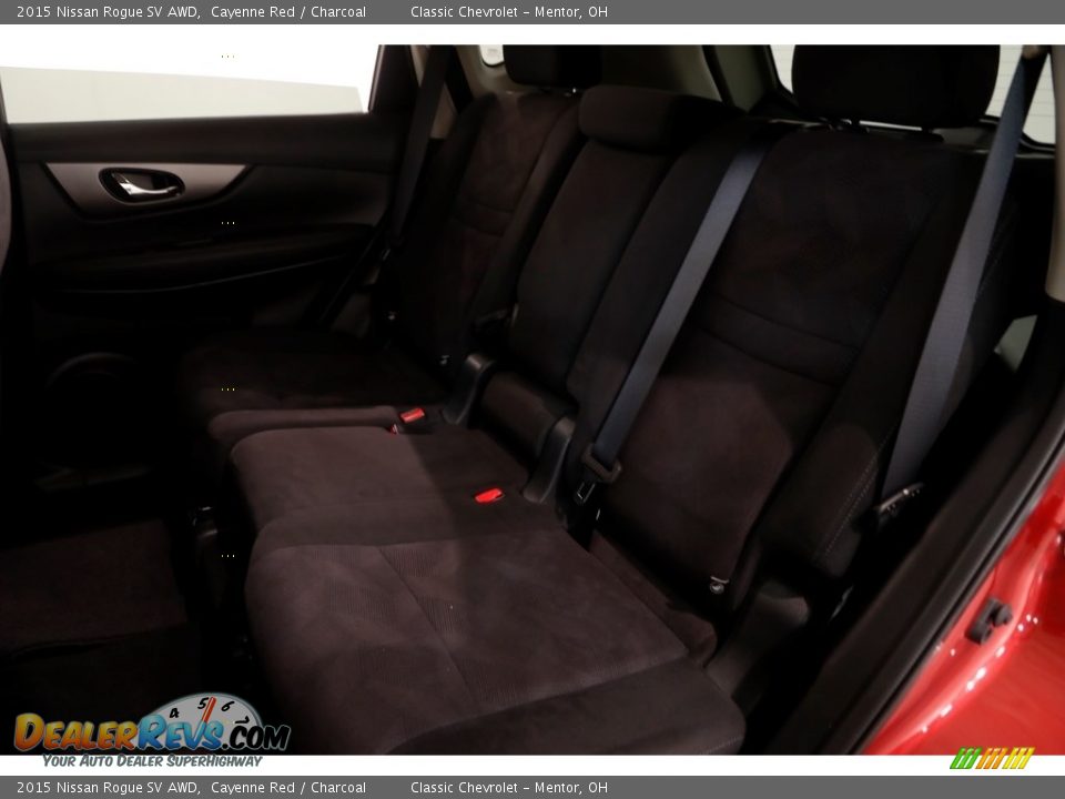 2015 Nissan Rogue SV AWD Cayenne Red / Charcoal Photo #16