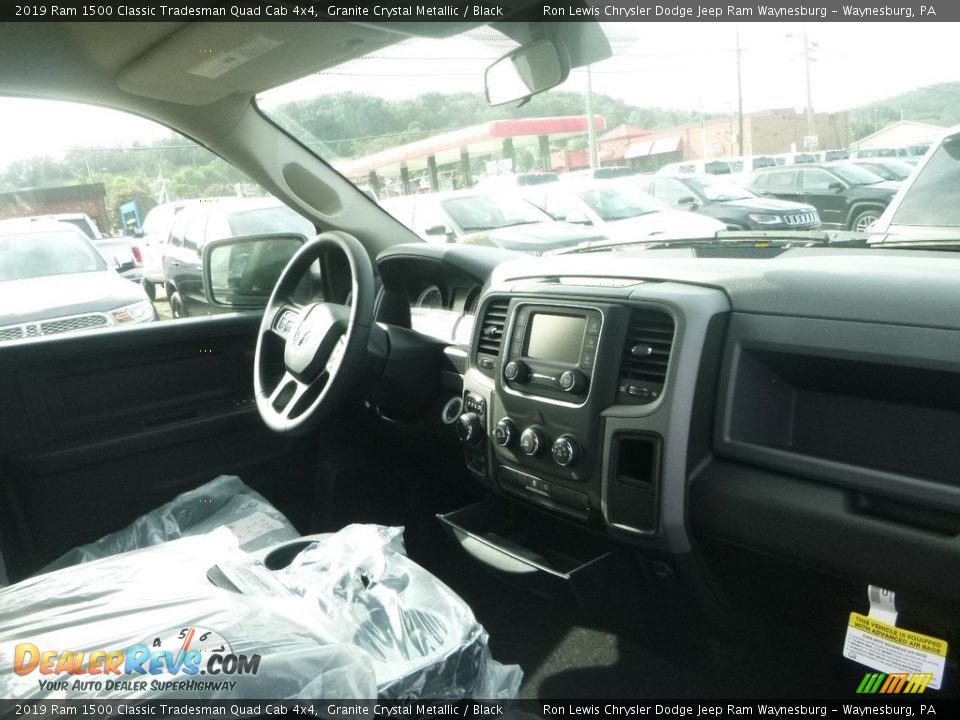 2019 Ram 1500 Classic Tradesman Quad Cab 4x4 Granite Crystal Metallic / Black Photo #10