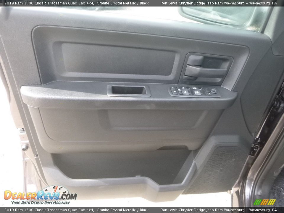 2019 Ram 1500 Classic Tradesman Quad Cab 4x4 Granite Crystal Metallic / Black Photo #13