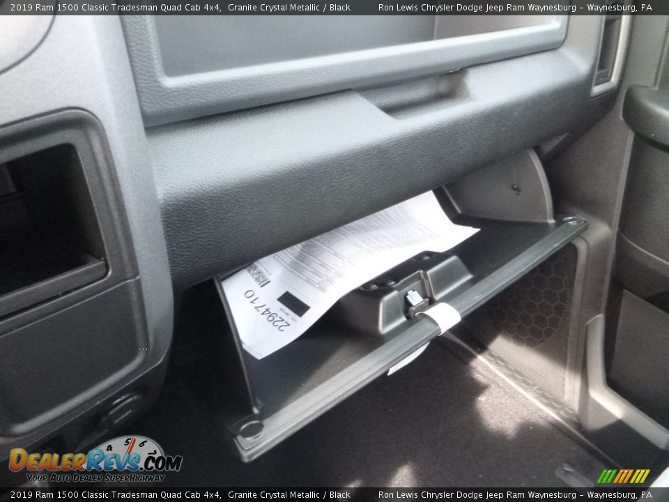 2019 Ram 1500 Classic Tradesman Quad Cab 4x4 Granite Crystal Metallic / Black Photo #20