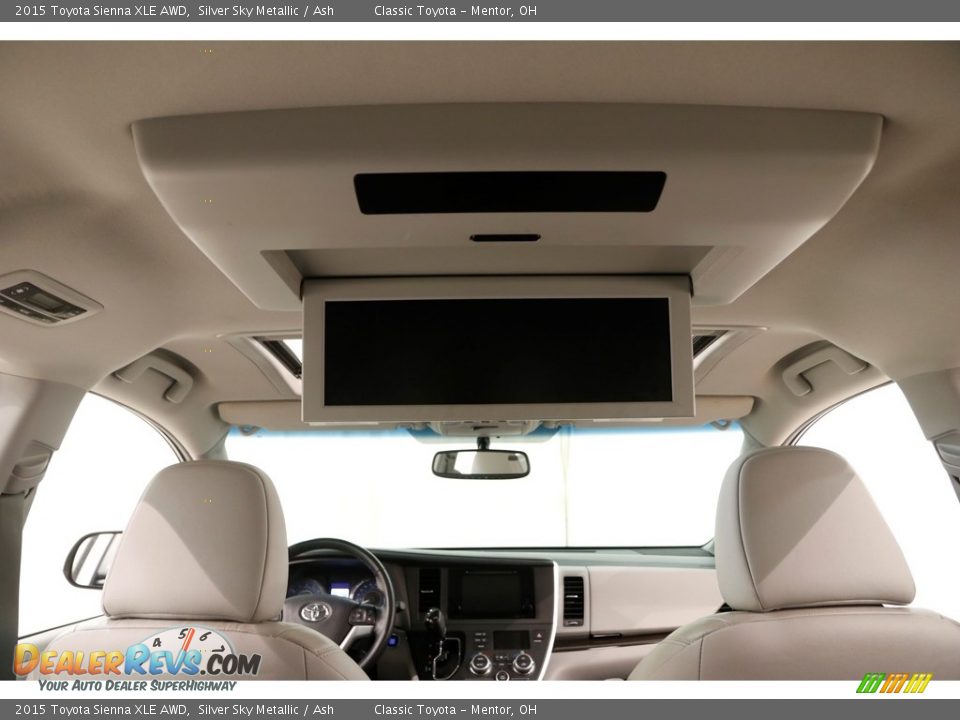2015 Toyota Sienna XLE AWD Silver Sky Metallic / Ash Photo #23