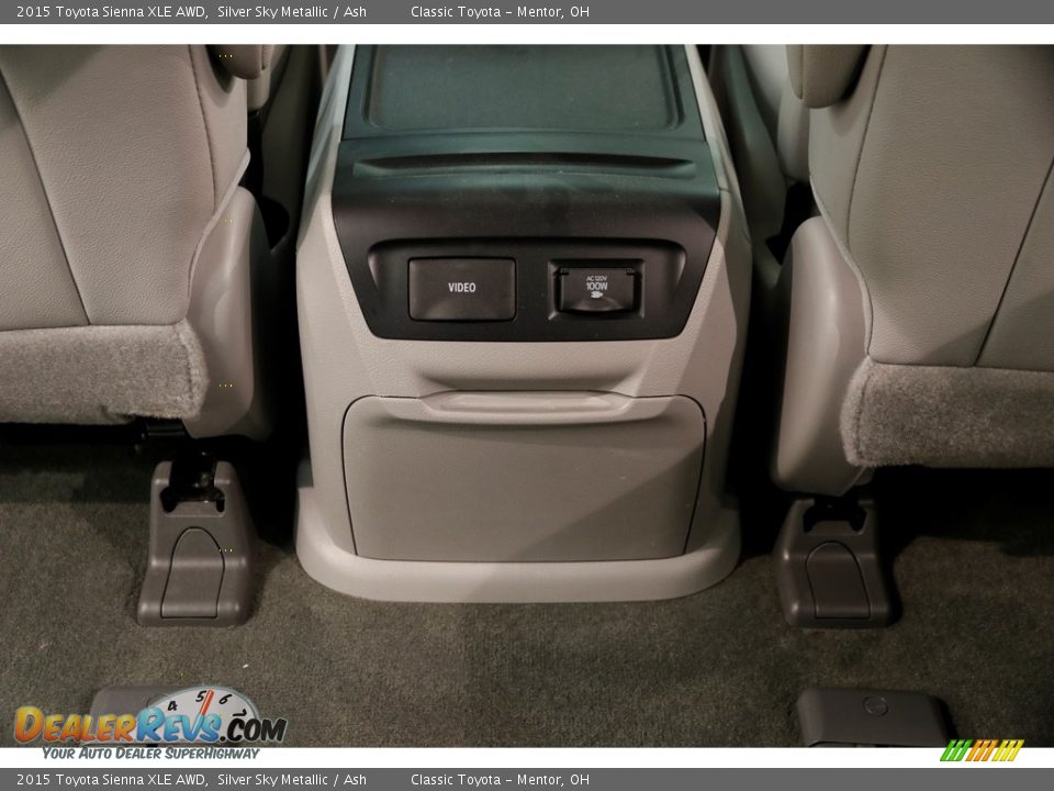 2015 Toyota Sienna XLE AWD Silver Sky Metallic / Ash Photo #24