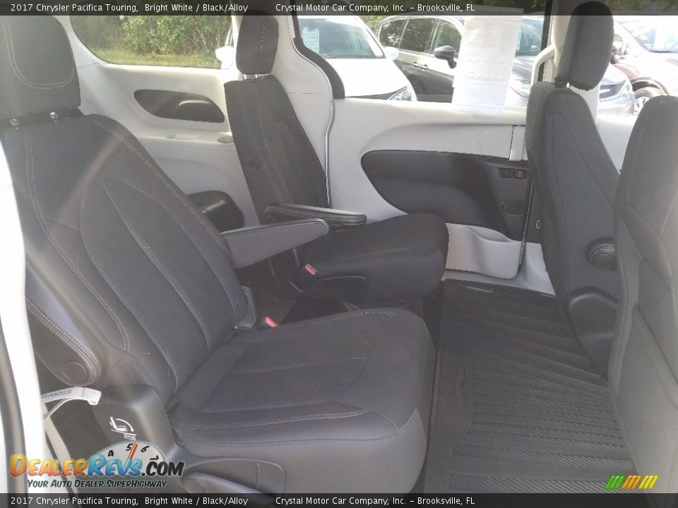 2017 Chrysler Pacifica Touring Bright White / Black/Alloy Photo #12