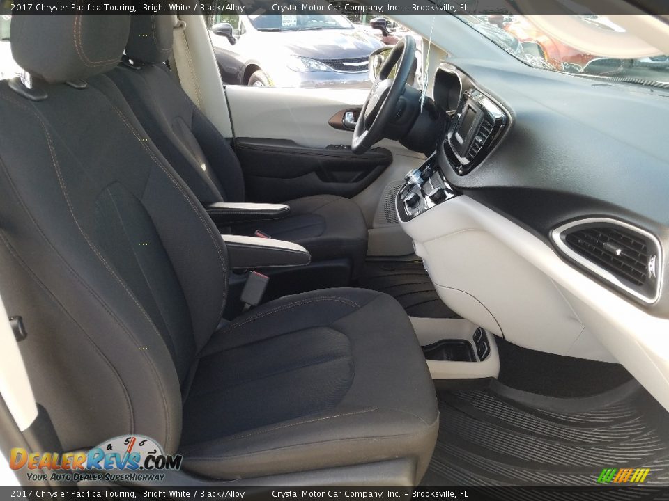 2017 Chrysler Pacifica Touring Bright White / Black/Alloy Photo #13