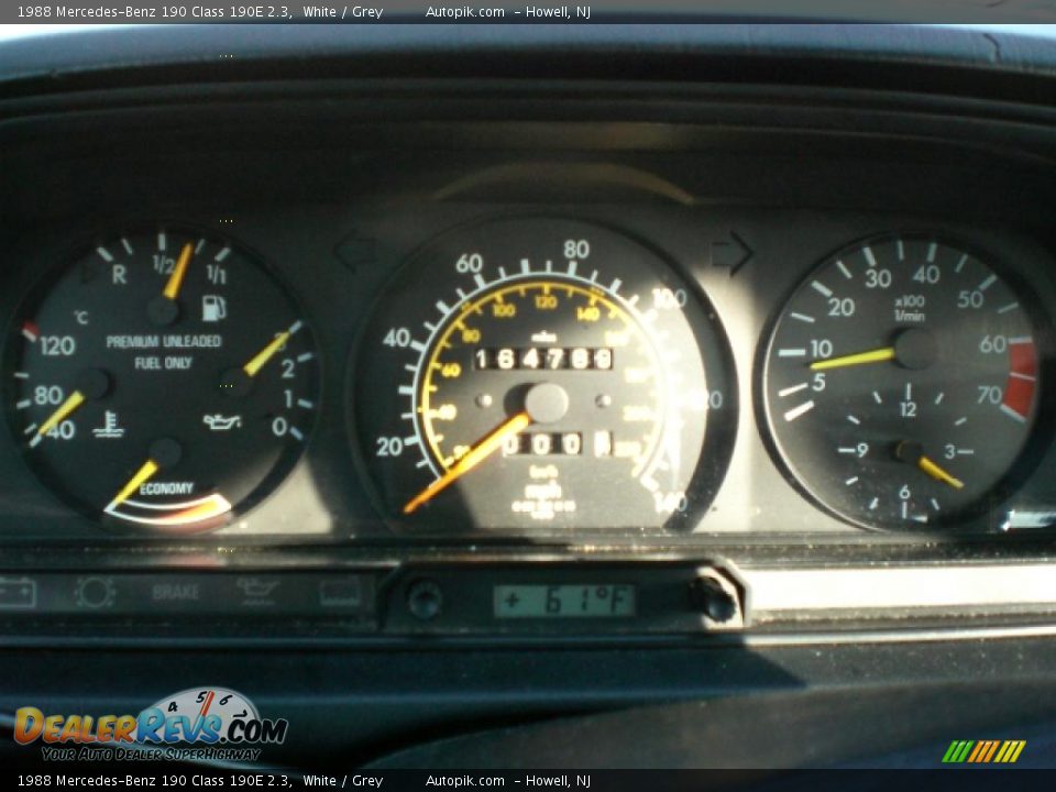 1988 Mercedes-Benz 190 Class 190E 2.3 White / Grey Photo #12