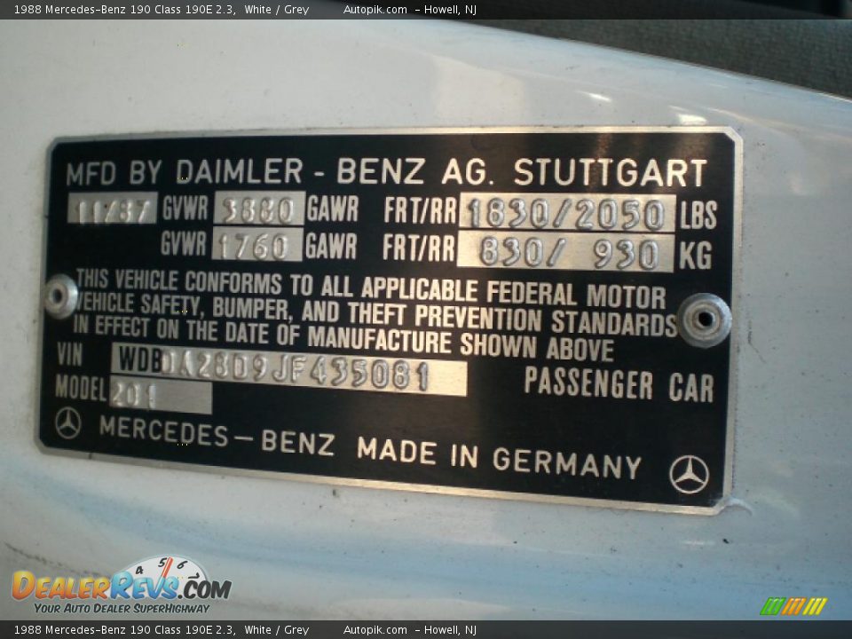 1988 Mercedes-Benz 190 Class 190E 2.3 White / Grey Photo #13