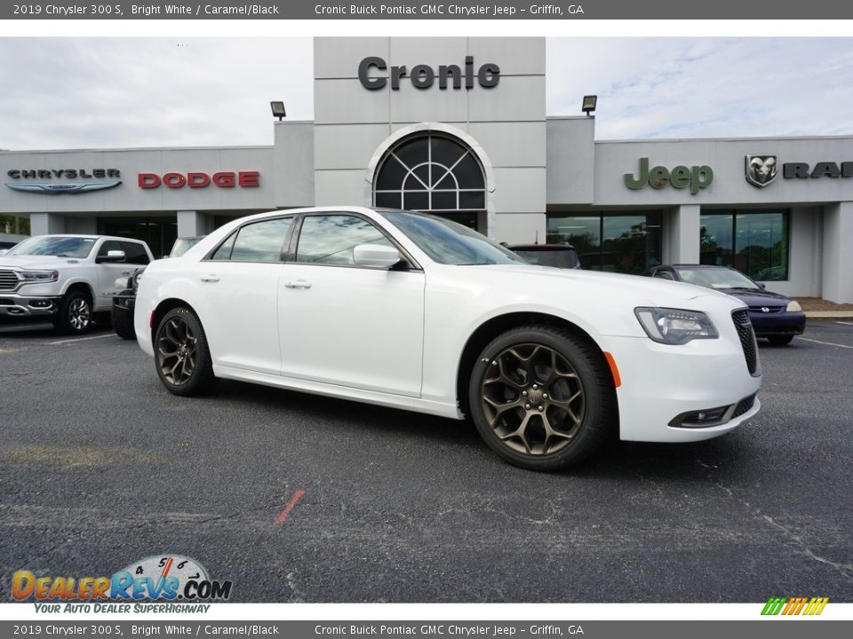 2019 Chrysler 300 S Bright White / Caramel/Black Photo #1