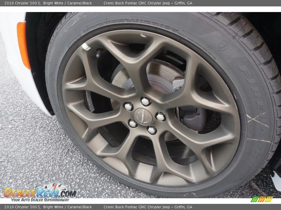 2019 Chrysler 300 S Wheel Photo #8