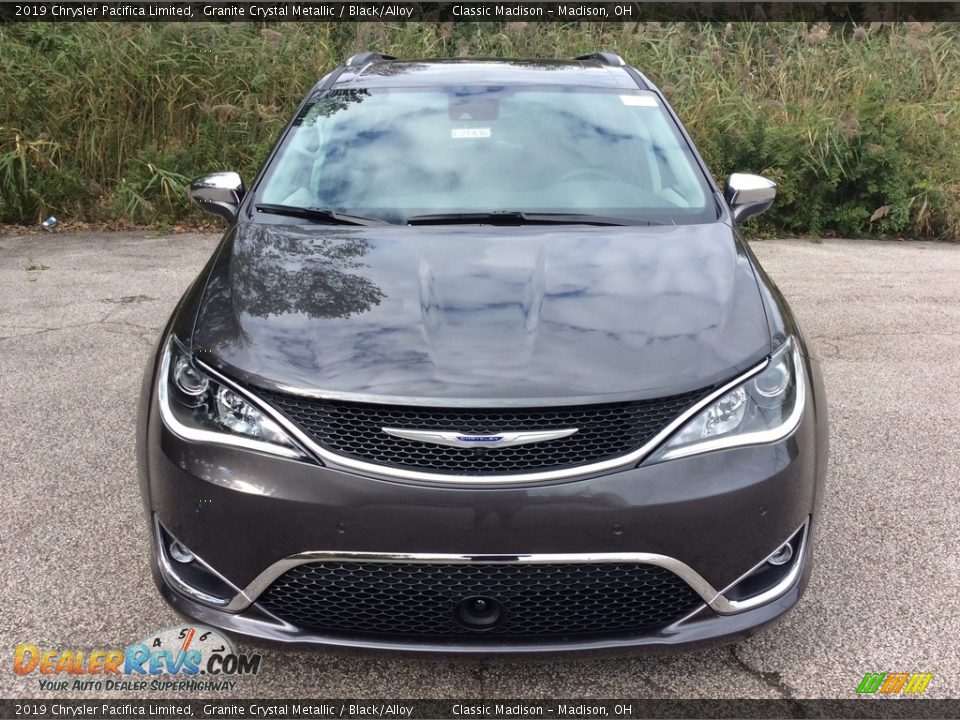 2019 Chrysler Pacifica Limited Granite Crystal Metallic / Black/Alloy Photo #2