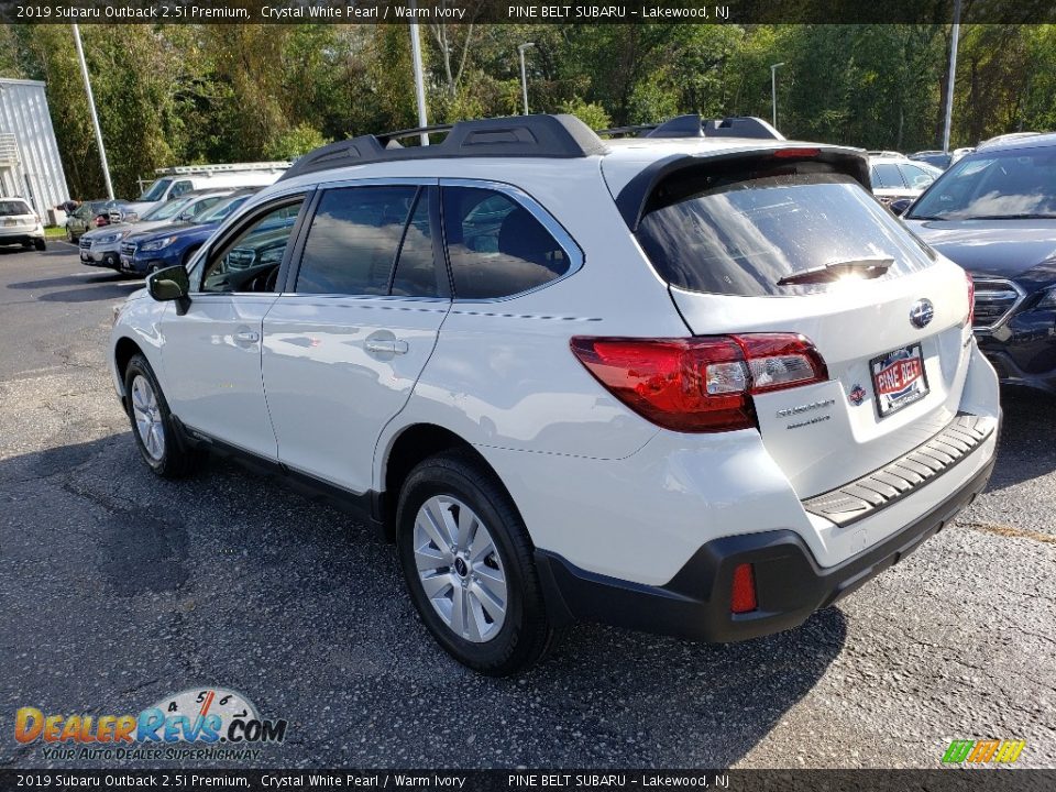 2019 Subaru Outback 2.5i Premium Crystal White Pearl / Warm Ivory Photo #4