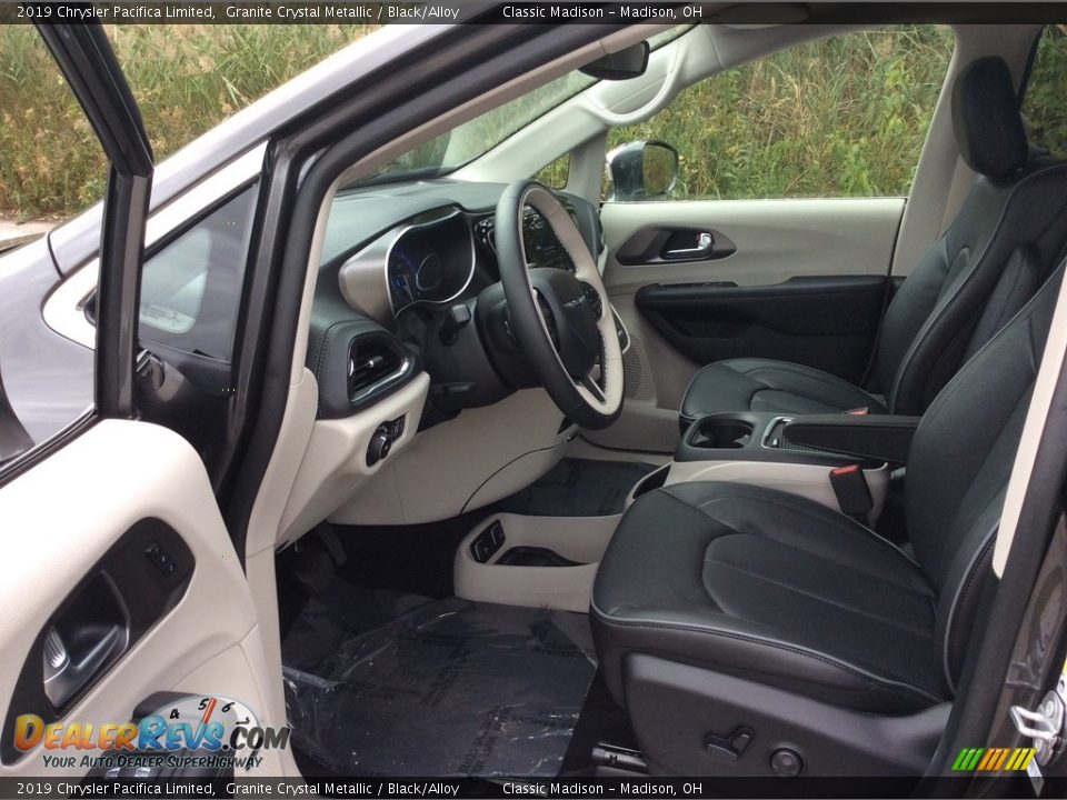 2019 Chrysler Pacifica Limited Granite Crystal Metallic / Black/Alloy Photo #9