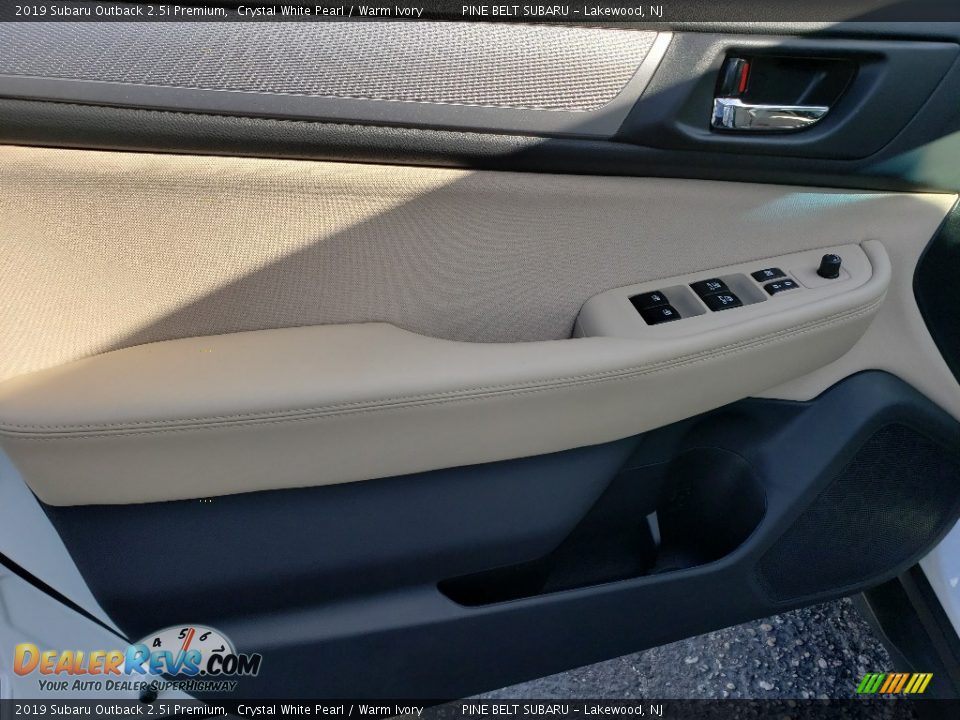 2019 Subaru Outback 2.5i Premium Crystal White Pearl / Warm Ivory Photo #8