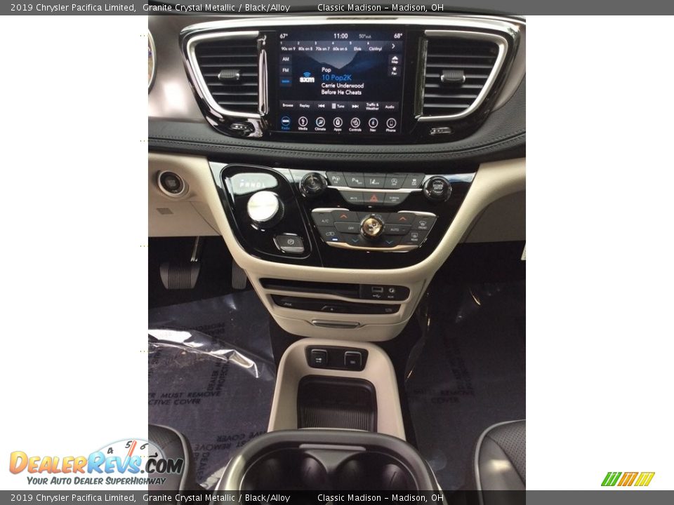 2019 Chrysler Pacifica Limited Granite Crystal Metallic / Black/Alloy Photo #13