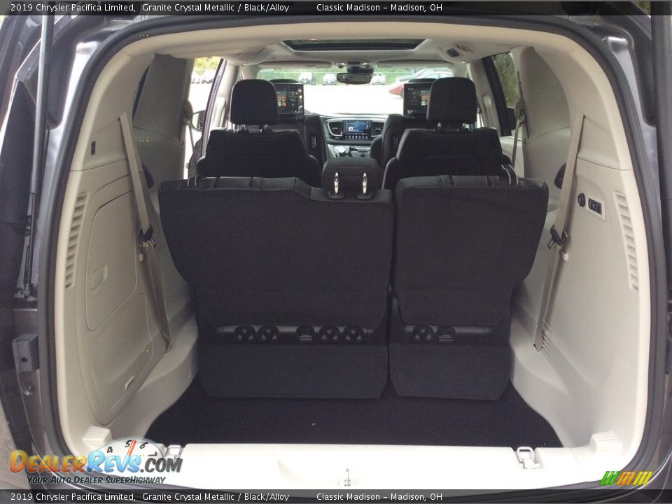 2019 Chrysler Pacifica Limited Granite Crystal Metallic / Black/Alloy Photo #21