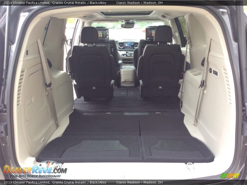 2019 Chrysler Pacifica Limited Granite Crystal Metallic / Black/Alloy Photo #22