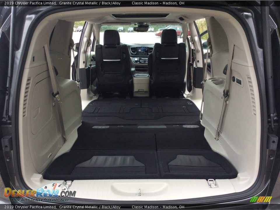 2019 Chrysler Pacifica Limited Granite Crystal Metallic / Black/Alloy Photo #23
