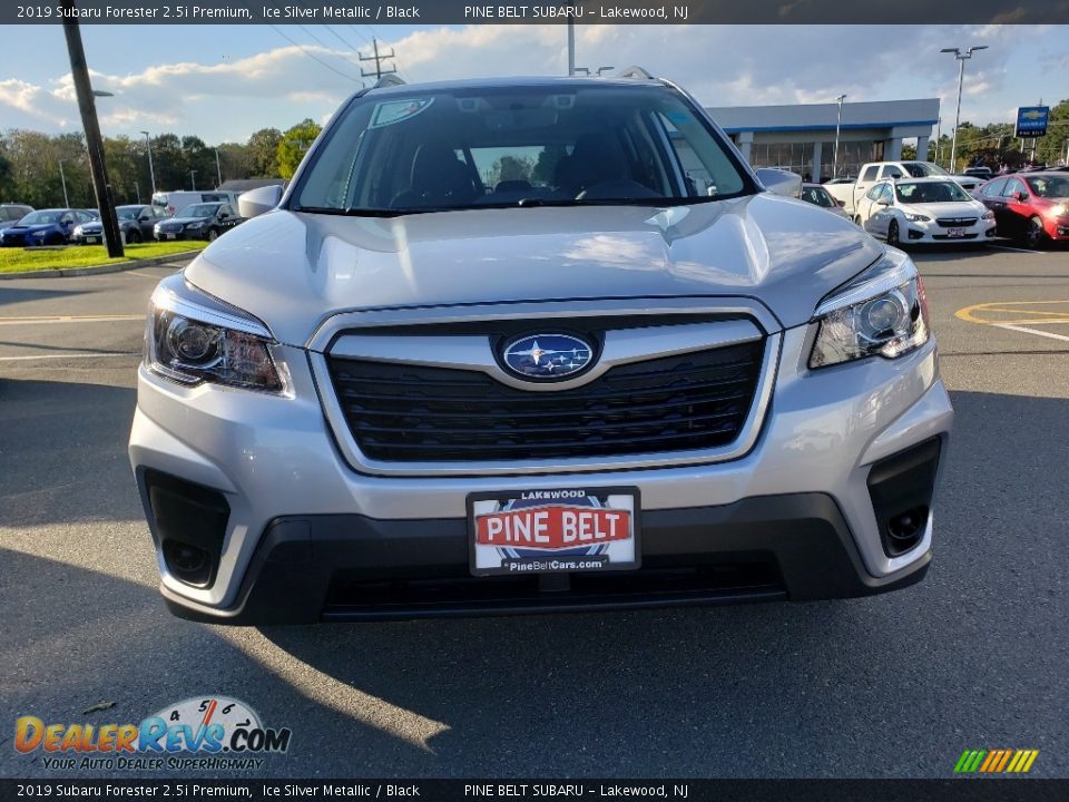 2019 Subaru Forester 2.5i Premium Ice Silver Metallic / Black Photo #2