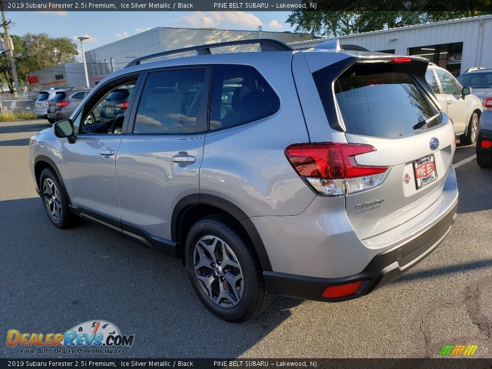 2019 Subaru Forester 2.5i Premium Ice Silver Metallic / Black Photo #4