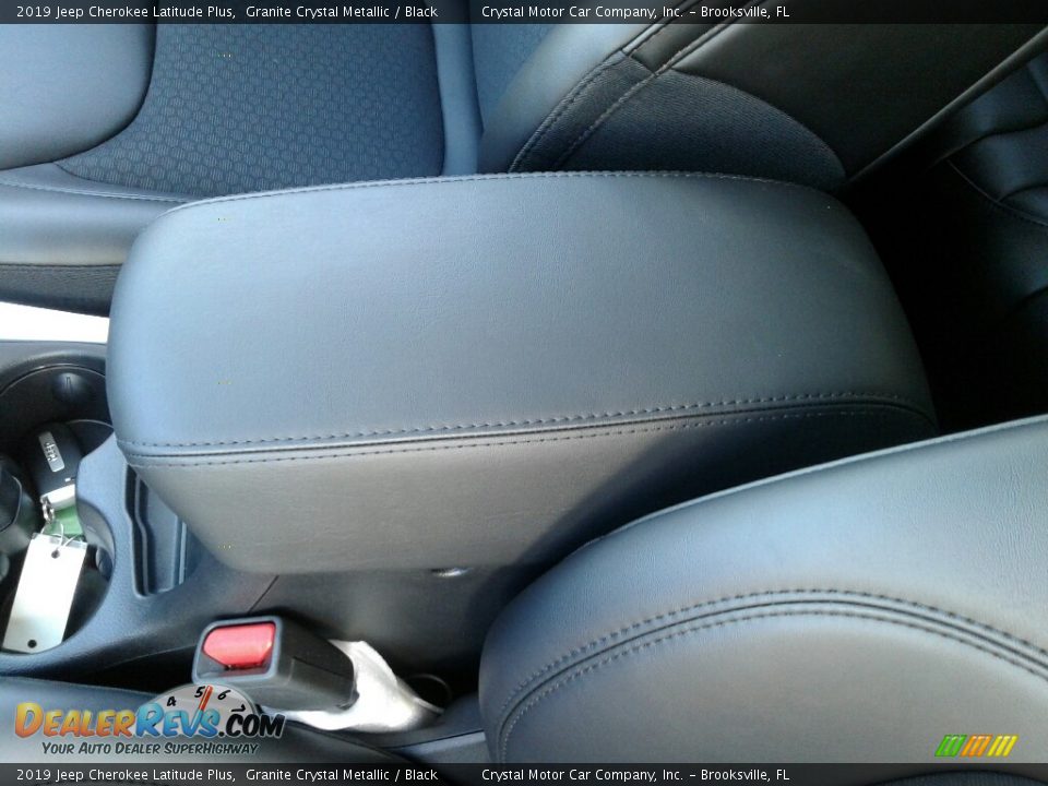 2019 Jeep Cherokee Latitude Plus Granite Crystal Metallic / Black Photo #18