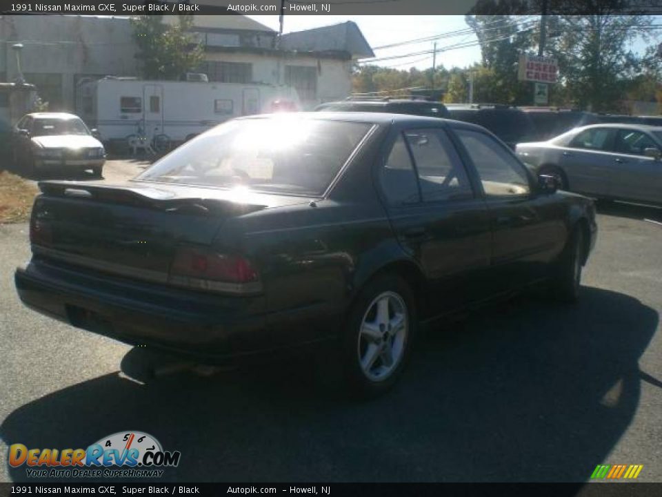 1991 Nissan Maxima GXE Super Black / Black Photo #7