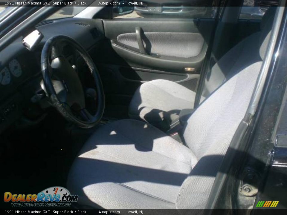 1991 Nissan Maxima GXE Super Black / Black Photo #9