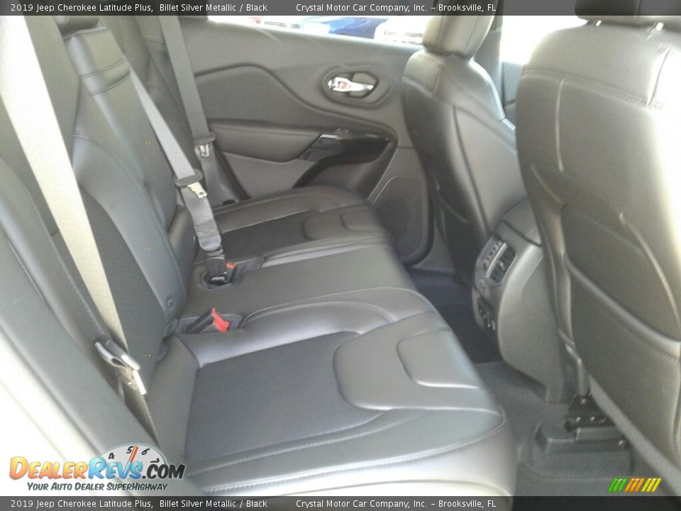2019 Jeep Cherokee Latitude Plus Billet Silver Metallic / Black Photo #11