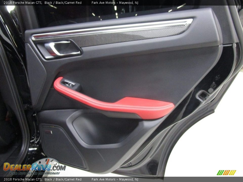 2018 Porsche Macan GTS Black / Black/Garnet Red Photo #18