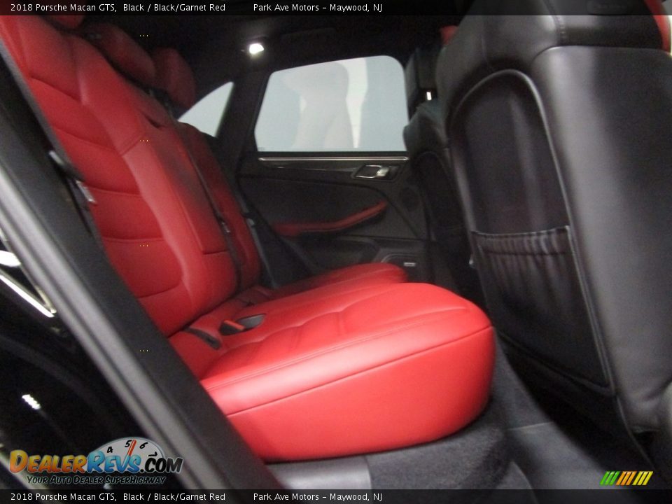 2018 Porsche Macan GTS Black / Black/Garnet Red Photo #20