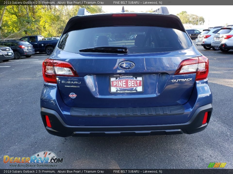 2019 Subaru Outback 2.5i Premium Abyss Blue Pearl / Titanium Gray Photo #5