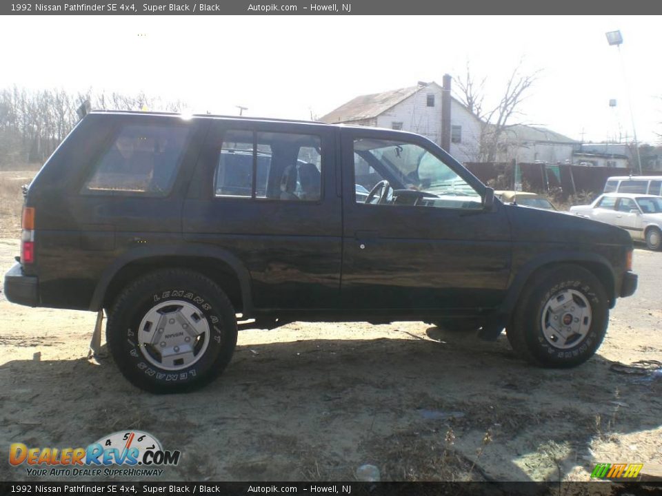 Black 1992 nissan pathfinder #7