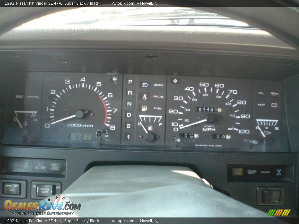 1992 Nissan Pathfinder SE 4x4 Super Black / Black Photo #16