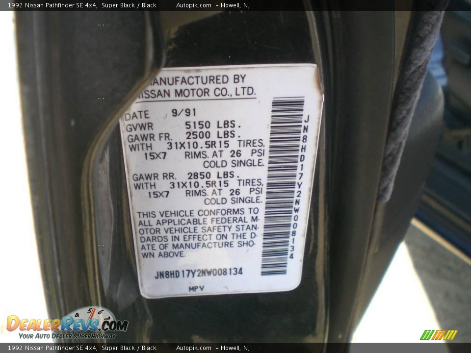 1992 Nissan Pathfinder SE 4x4 Super Black / Black Photo #19