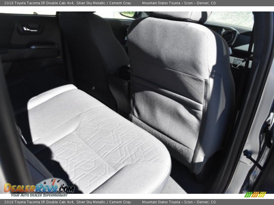 2019 Toyota Tacoma SR Double Cab 4x4 Silver Sky Metallic / Cement Gray Photo #17