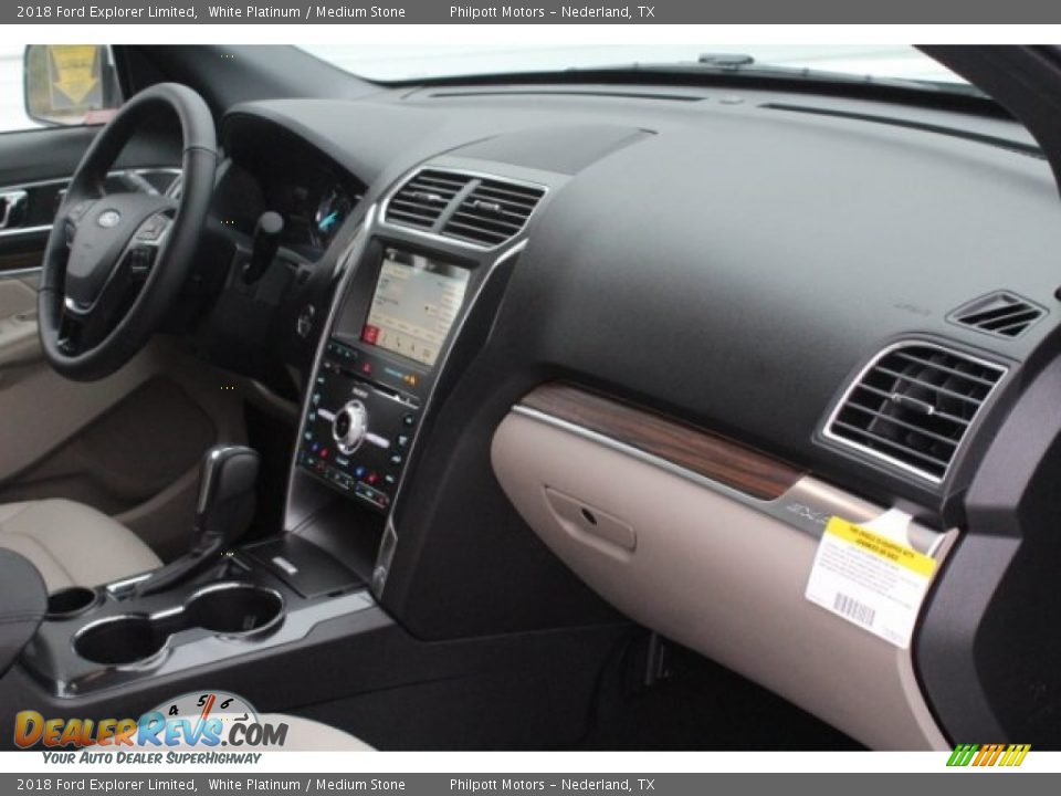 2018 Ford Explorer Limited White Platinum / Medium Stone Photo #33