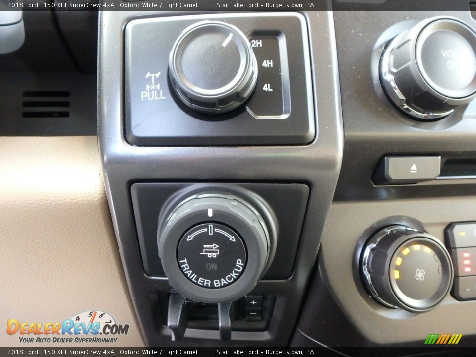 2018 Ford F150 XLT SuperCrew 4x4 Oxford White / Light Camel Photo #17