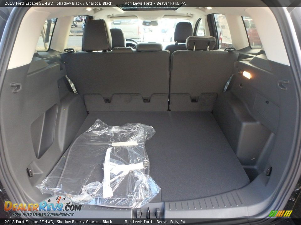 2018 Ford Escape SE 4WD Shadow Black / Charcoal Black Photo #3