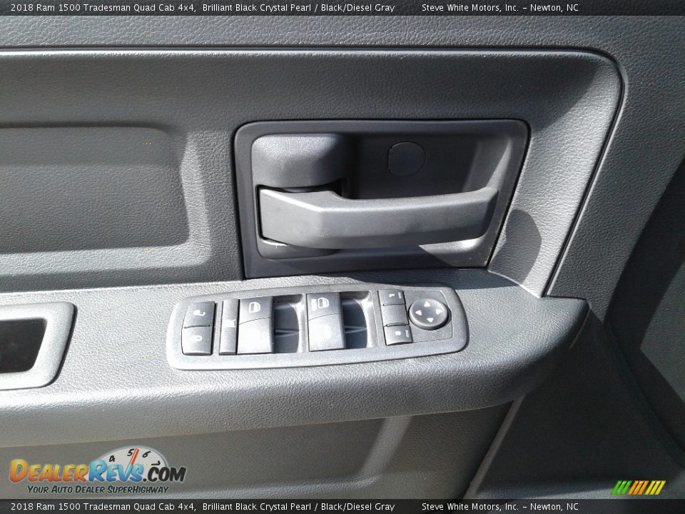 2018 Ram 1500 Tradesman Quad Cab 4x4 Brilliant Black Crystal Pearl / Black/Diesel Gray Photo #9