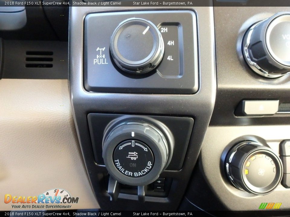 2018 Ford F150 XLT SuperCrew 4x4 Shadow Black / Light Camel Photo #17