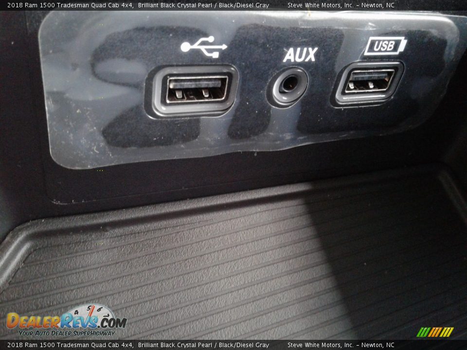 2018 Ram 1500 Tradesman Quad Cab 4x4 Brilliant Black Crystal Pearl / Black/Diesel Gray Photo #23