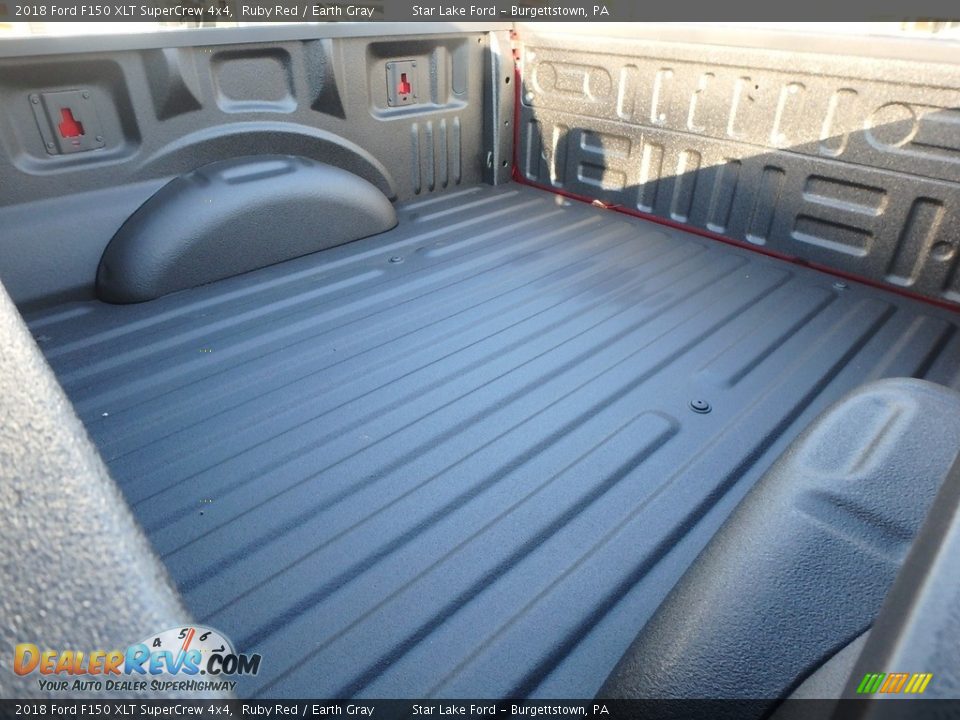 2018 Ford F150 XLT SuperCrew 4x4 Ruby Red / Earth Gray Photo #9