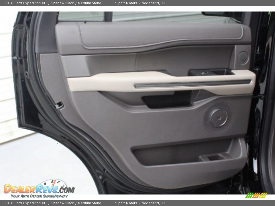 Door Panel of 2018 Ford Expedition XLT Photo #25