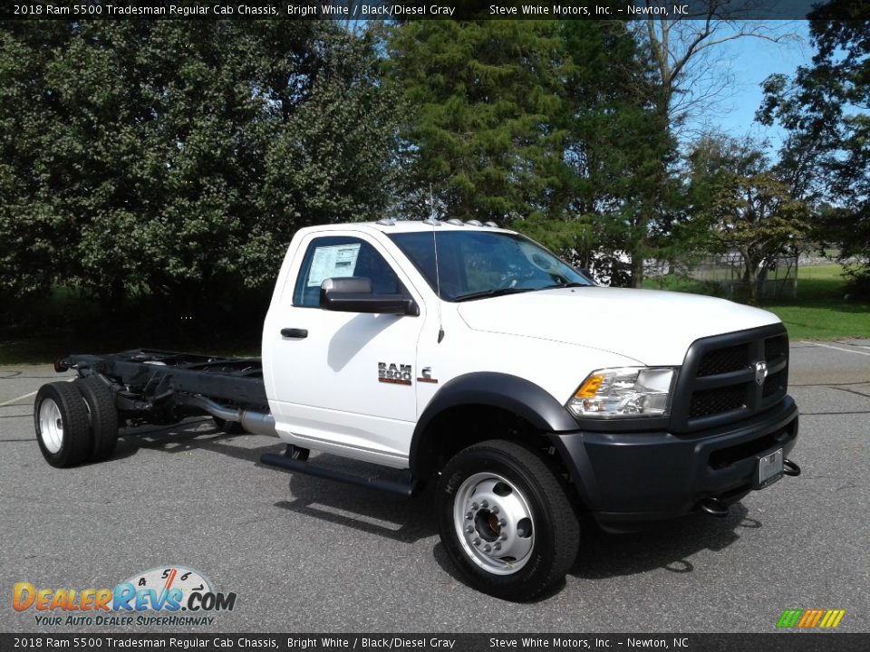2018 Ram 5500 Tradesman Regular Cab Chassis Bright White / Black/Diesel Gray Photo #4