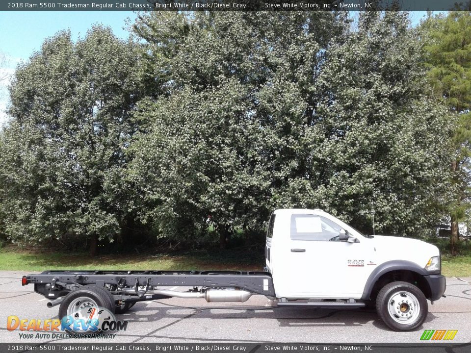 2018 Ram 5500 Tradesman Regular Cab Chassis Bright White / Black/Diesel Gray Photo #5