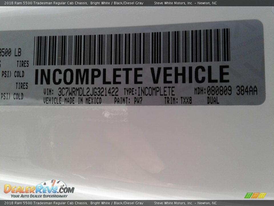 2018 Ram 5500 Tradesman Regular Cab Chassis Bright White / Black/Diesel Gray Photo #26